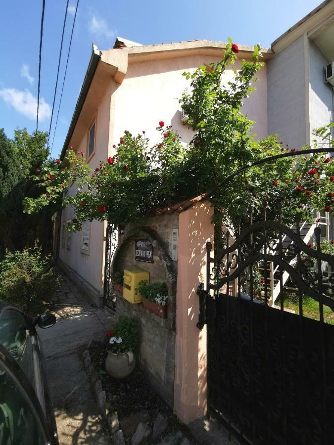 Gardos riverview Belgrado Exterior foto